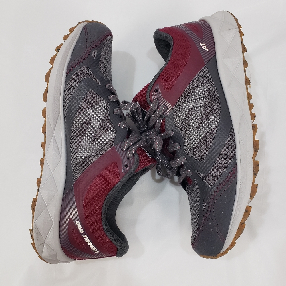 NEW BALANCE - Picture 8 of 14